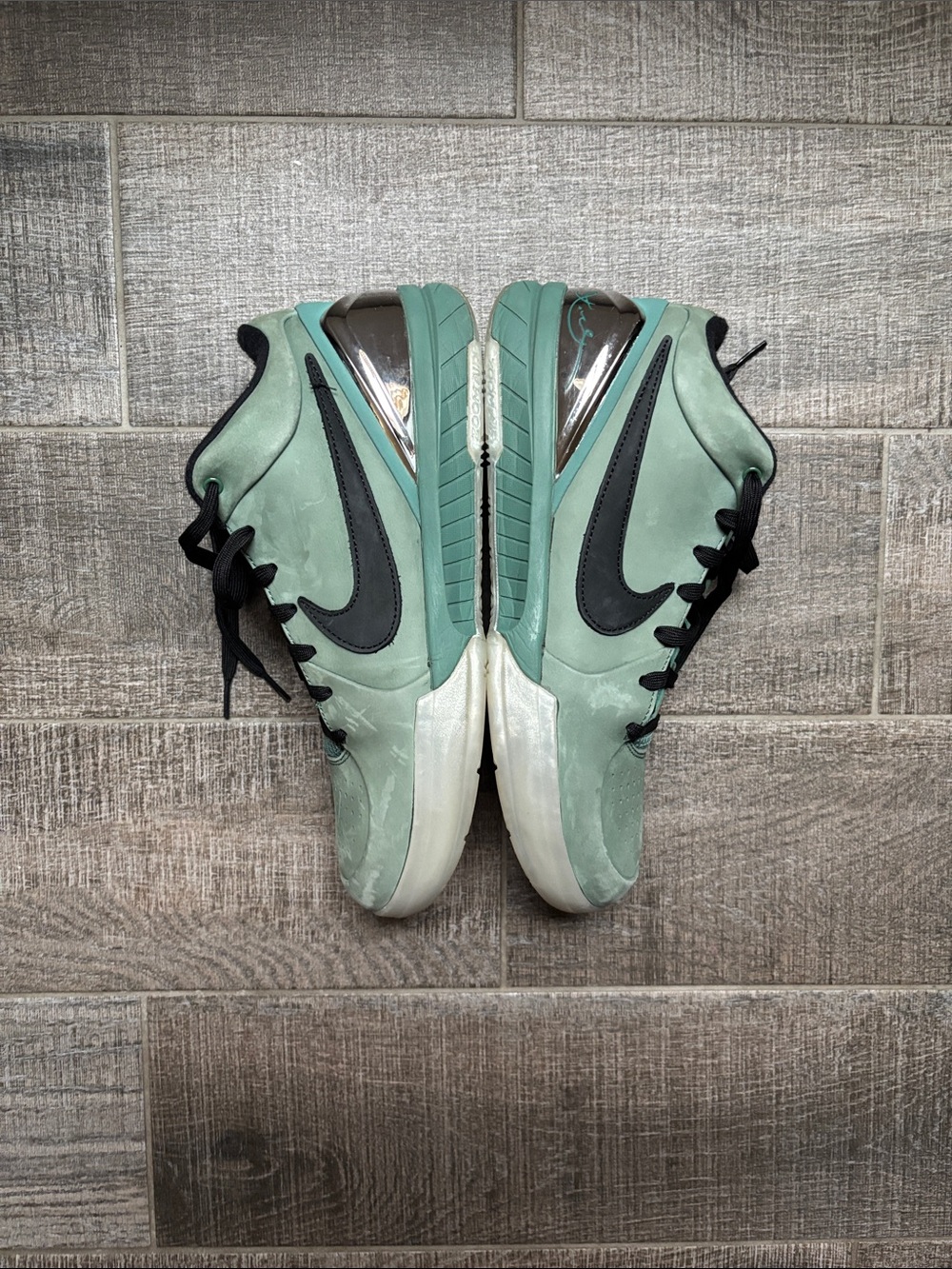 Nike Kobe 4 Protro “Girl Dad”
